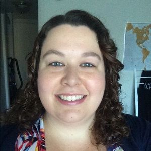 Meet your Posher, Caitlin